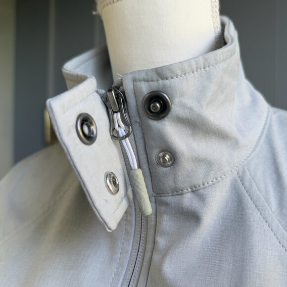 North Face Windwall Light Gray Soft Shell Jacket - Women's Sz. M - Picture 2 of 14